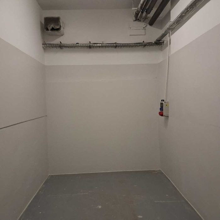 Wynajmę rózne powierzchnie magazynowe biurowe okolice Modlinskiej