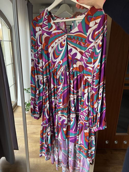 Asymetryczna sukienka Loriini M/L