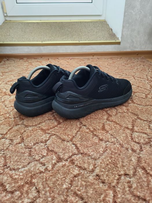 Оригинальные мужские кроссовки Skechers