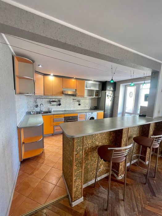 Продаж 3-кімнатної квартири 80м² вул. Окуневського, проспект Чорновола