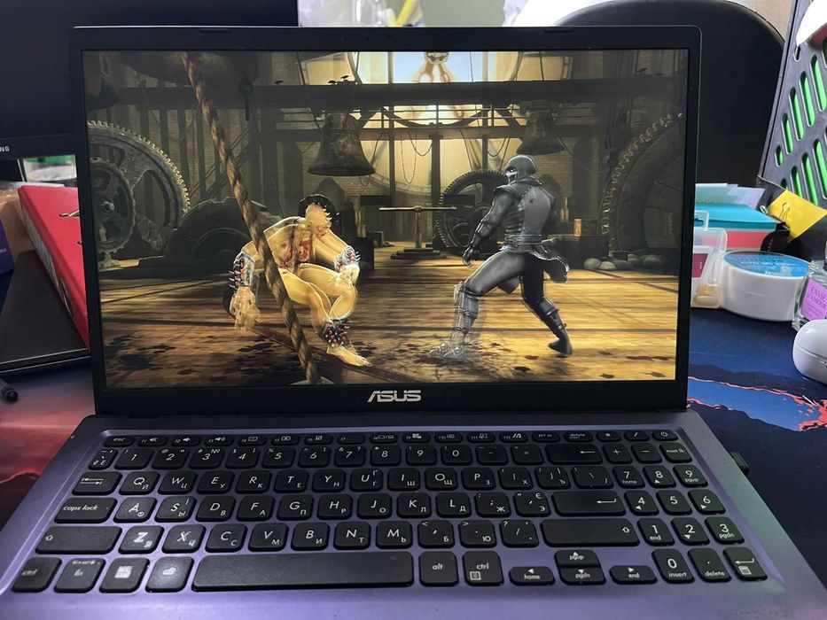 Ноутбук ASUS VivoBook X515EP / i5-1135G7 / 16GB RAM / NVIDIA MX330