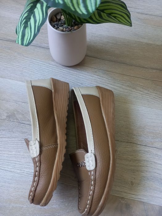 Buty damskie  snickersy trzewiki GNC  EUR 35, 36 loafersy