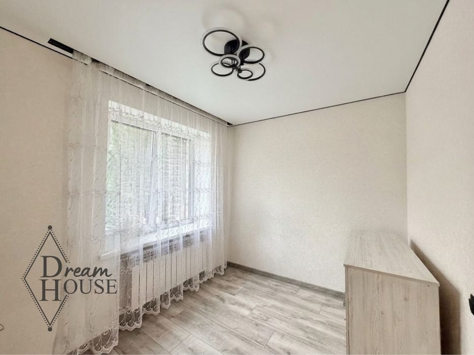 Продаж 3 кімнатної квартири