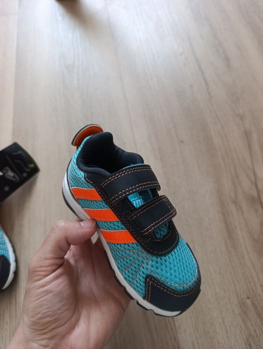 Sapatilhas adidas criança/ menino