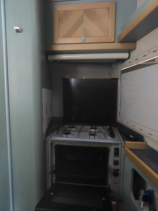 Vendo autocaravana integral de 1996