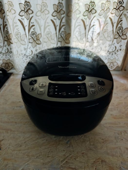 Мультиварка Moulinex в чудовому стані