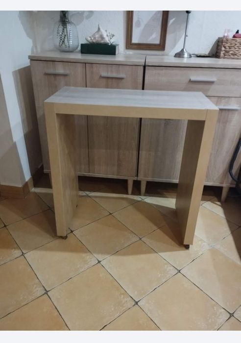 Zestaw mebli IKEA: szafka konsola kwietnik stolik