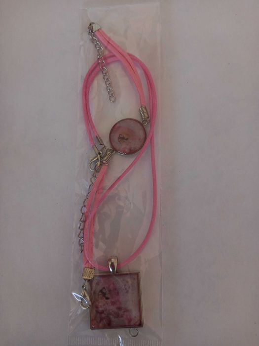 Conjunto pulseira e colar rosa