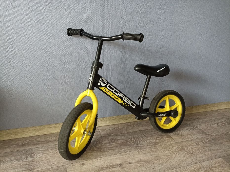 Продам дитячий беговіл