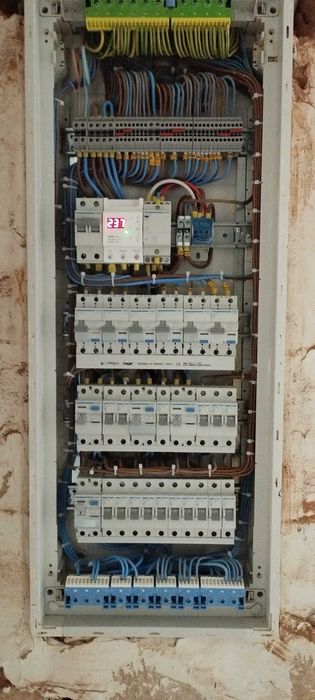 Послуги електрика, нова проводка. Помірні ціни.