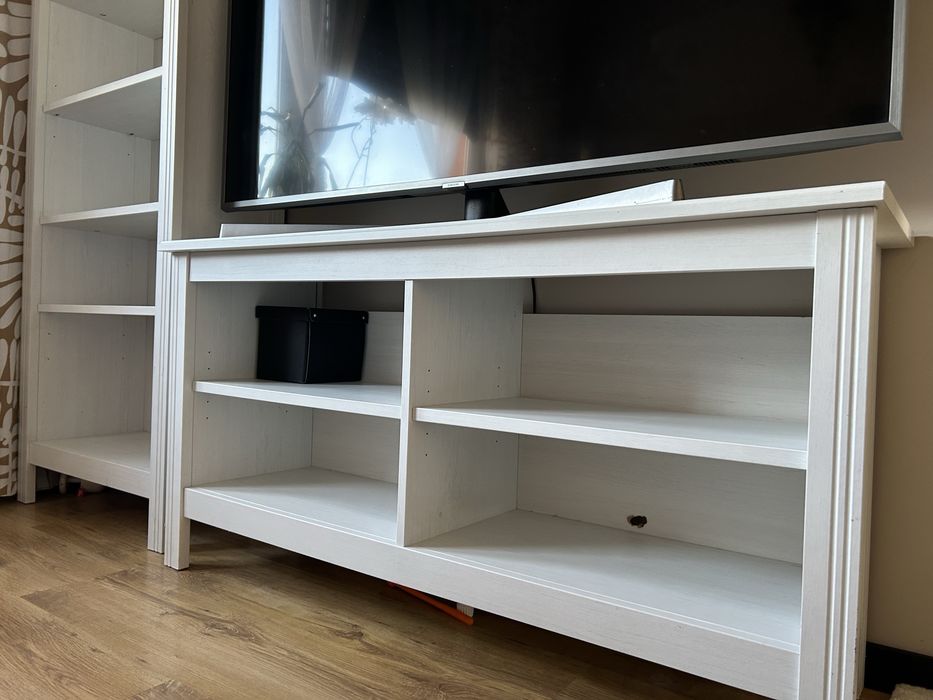 Regał IKEA Brimnes