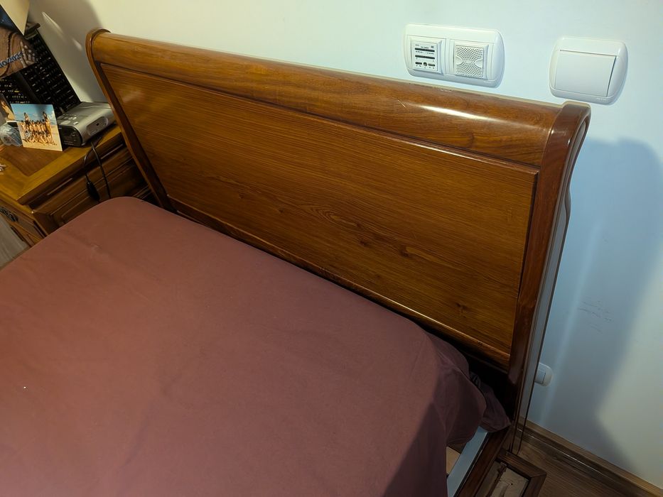 Cama dupla com gavetão, madeira pau rosa, leva 2 colchões de 1,1x2m
