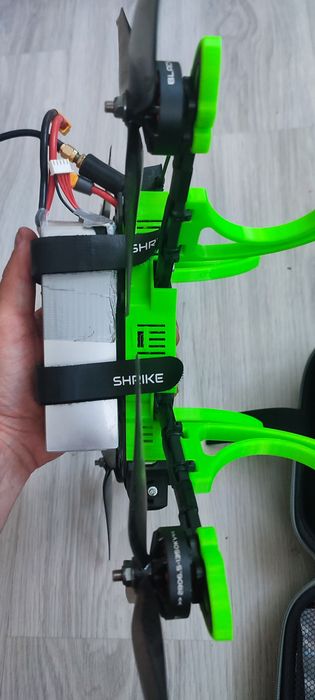 Продам Квадрокоптер FPV ціну уточняйте