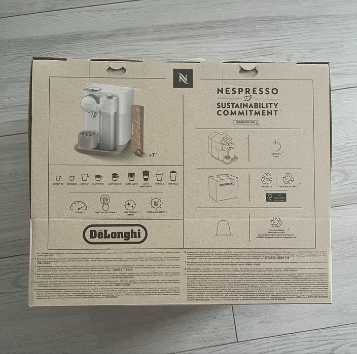 Maquina de cafe Nespresso Gran Lattissima nova