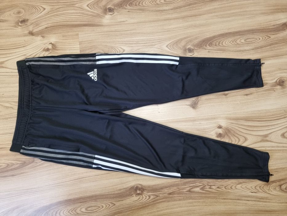 Spodnie dresy Adidas S 36 nieużywane