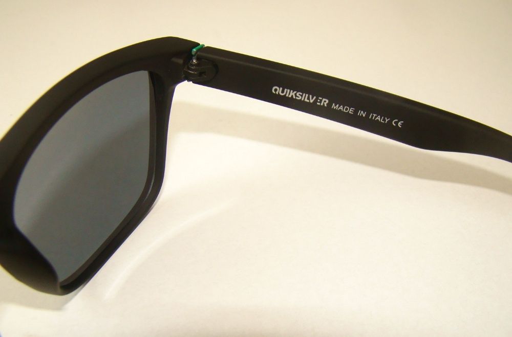 Okulary przeciwsłoneczne QUICKSILVER UV 400 czarne z czarnymi szkłami