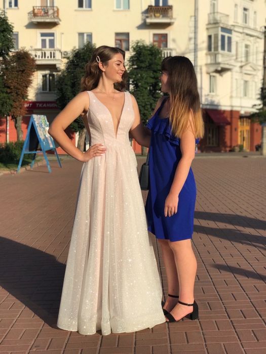 Вечірня-весільна сукня