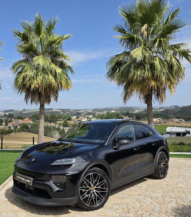 Porsche Macan Electric