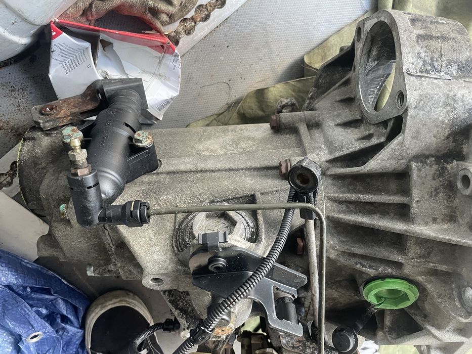 Skrzynia biegów VW Audi Skoda 1.6 02k301107k