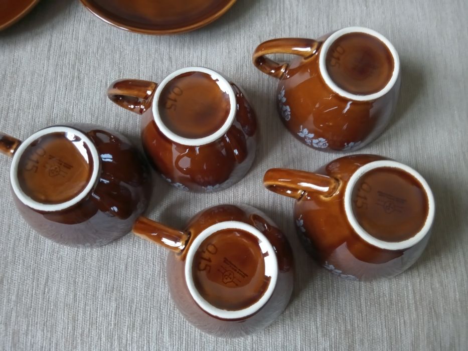 Komplet 5 filiżanek i spodeczkow z porcelitu