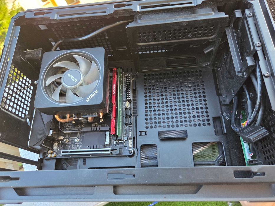 корпус Cougar QBX, для Mini-ITX