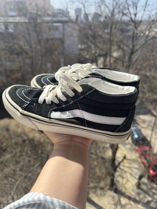 Оригінальні кросівки Vans