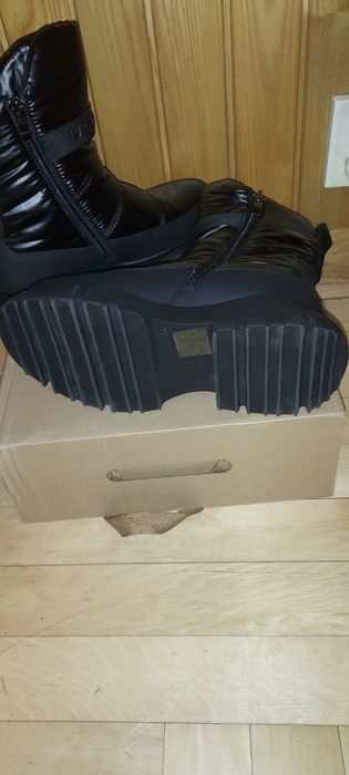 Buty zimowe damskie