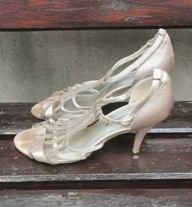 Buty letnie,wyjściowe roz 40