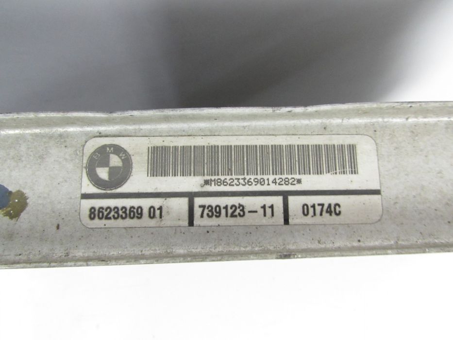 Radiador De Água Bmw X3 Ref: 17118623369