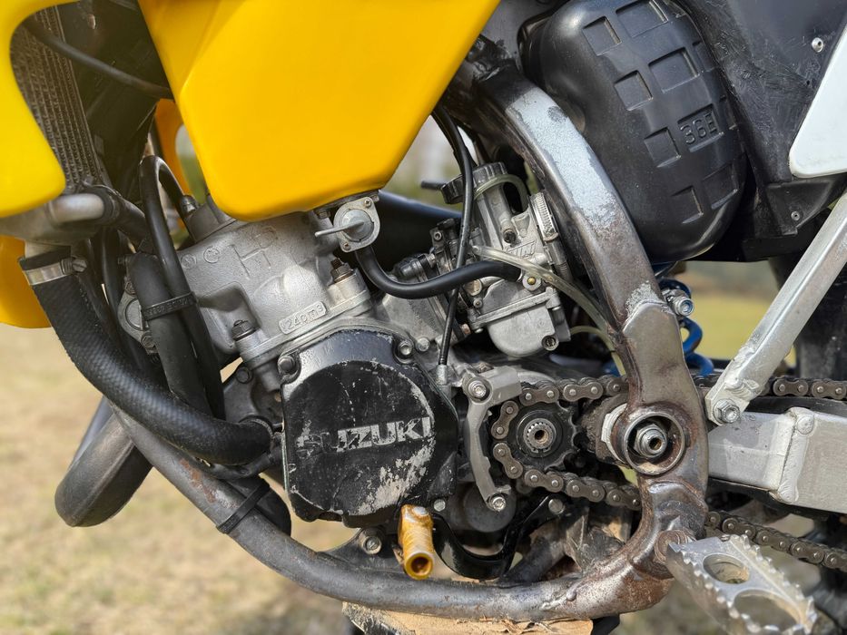 Suzuki rm125 Racing Machine