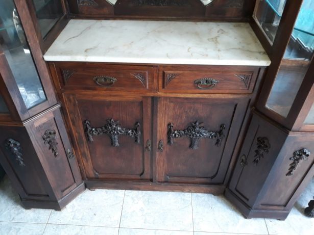 2x Moveis Vintage c/entalhes c Aparador