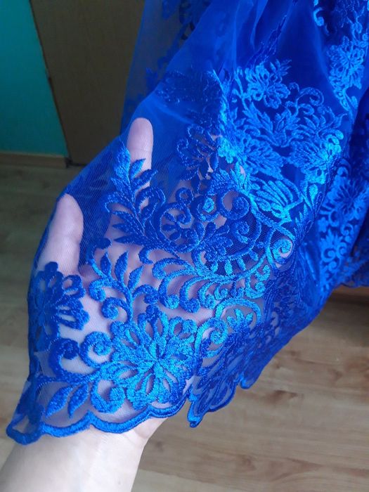 Pìękna chabrowa sukienka roz. 38 stan idealny!