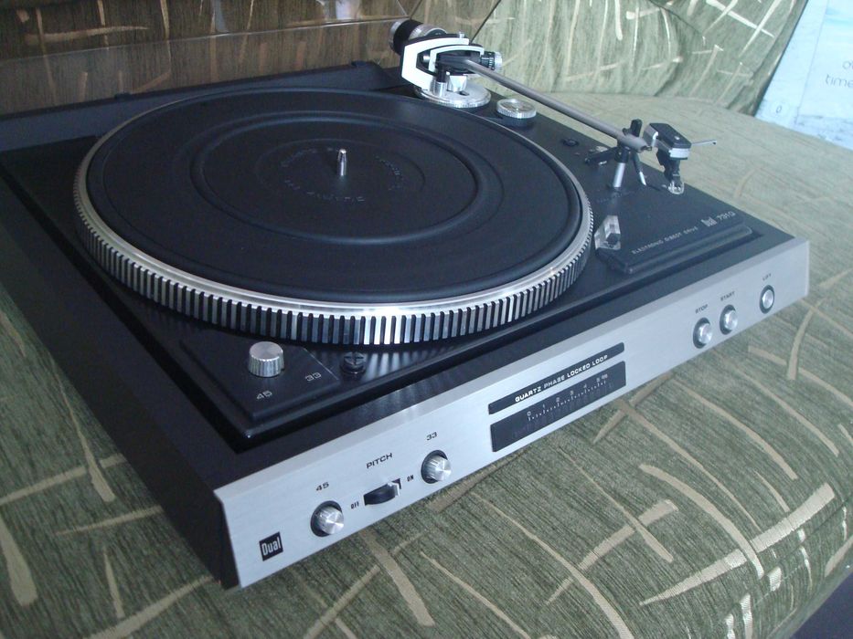 Продам усилитель Sony