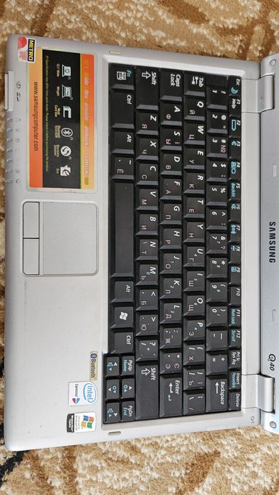 Ноутбук SAMSUNG NP-Q40