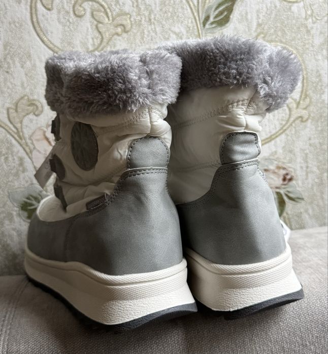 Жіночі чоботи ESMARA waterproof 40р