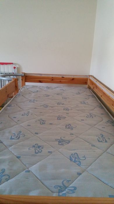 Cama de criança elevada