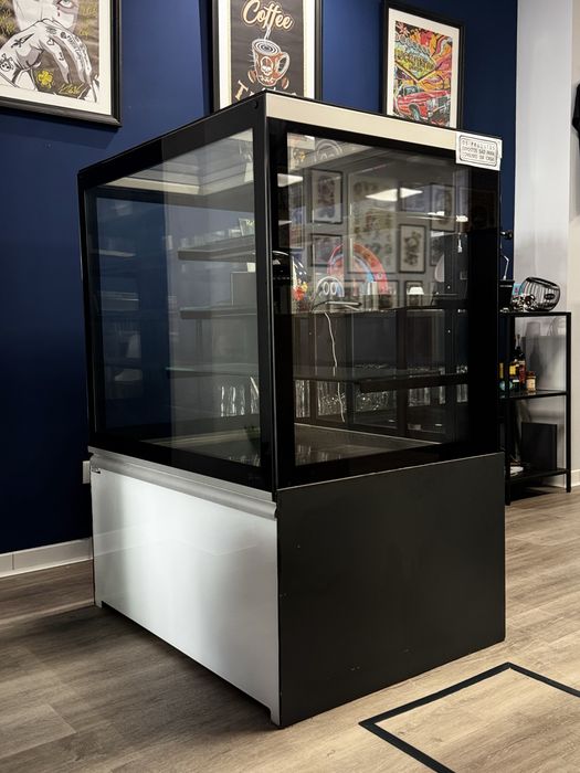 Vitrina refrigerada, café ,pastelaria