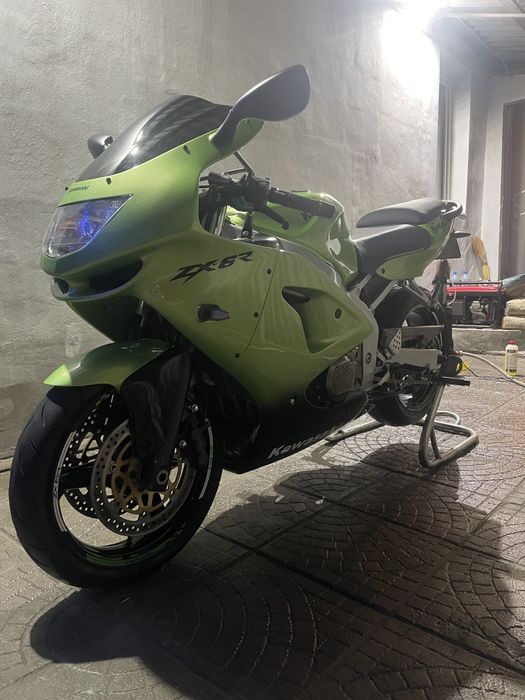 Продам  Кавасаки  Zx 6R