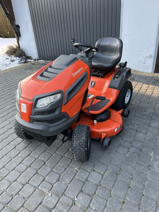 Kosiarka traktorek Husqvarna Yt46LS  21,5 koni Kawasaki