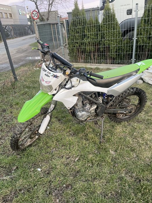 Sprzedam crossa defender 150