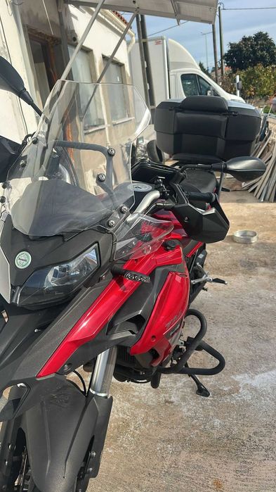 Benelli 502 semi-nova, pouca usada