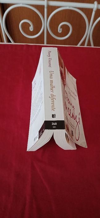 Uma mulher diferente de Penny Vincenzi