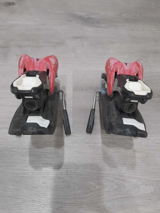 VENDO Fixações de skis Dynastar - Só 15 eur