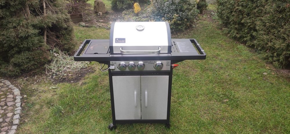 Grill gazowy 3 palnikowy
