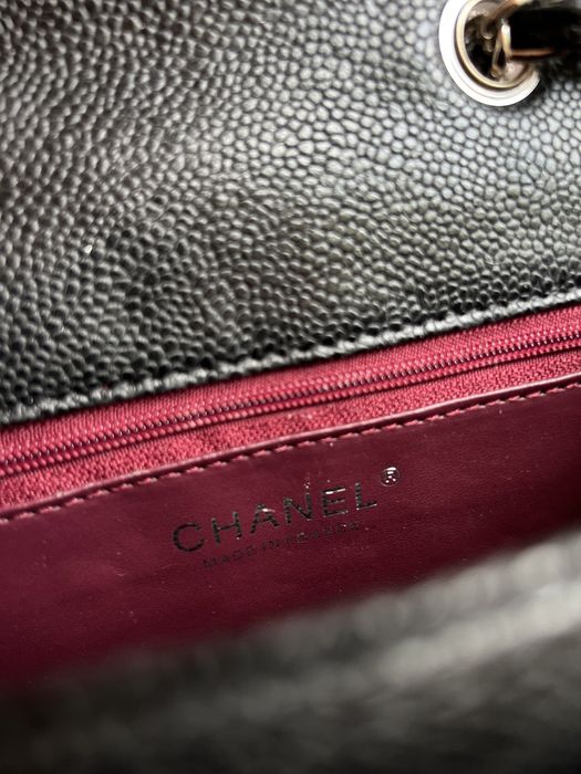 Кожаная маленькая сумочка Chanel с номером