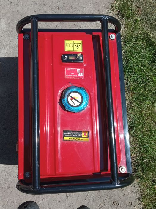 Продам генератор 3Кв