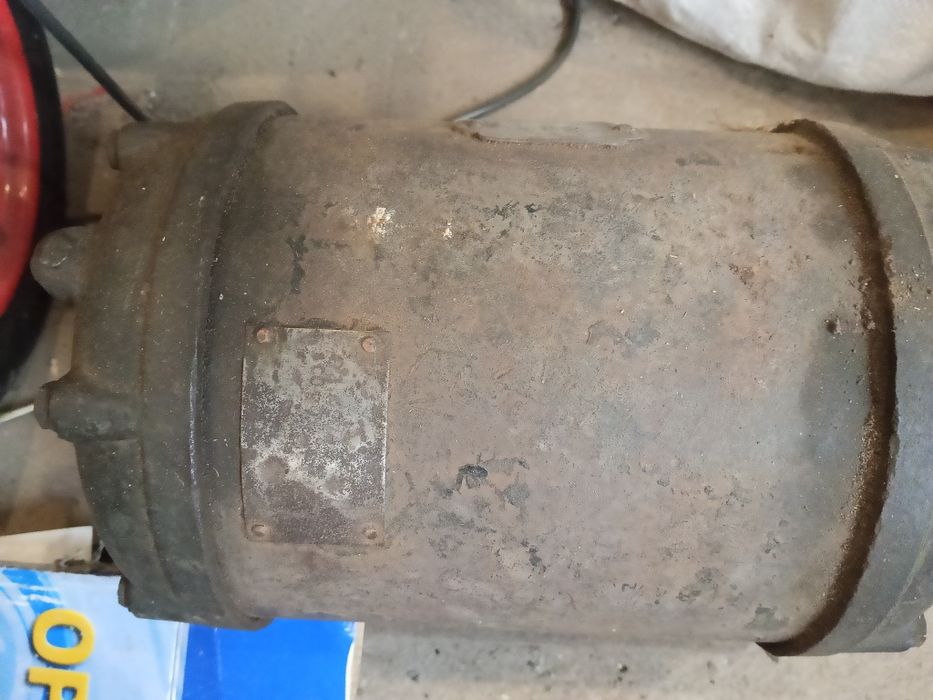 Продам двигатель