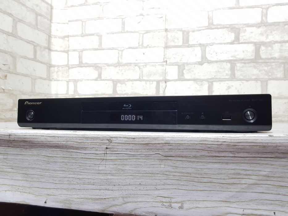Програвач Blu-ray дисків PIONEER BDP-180, HDMI, USB, Wi-Fi, Hi-Res Audio, SACD,