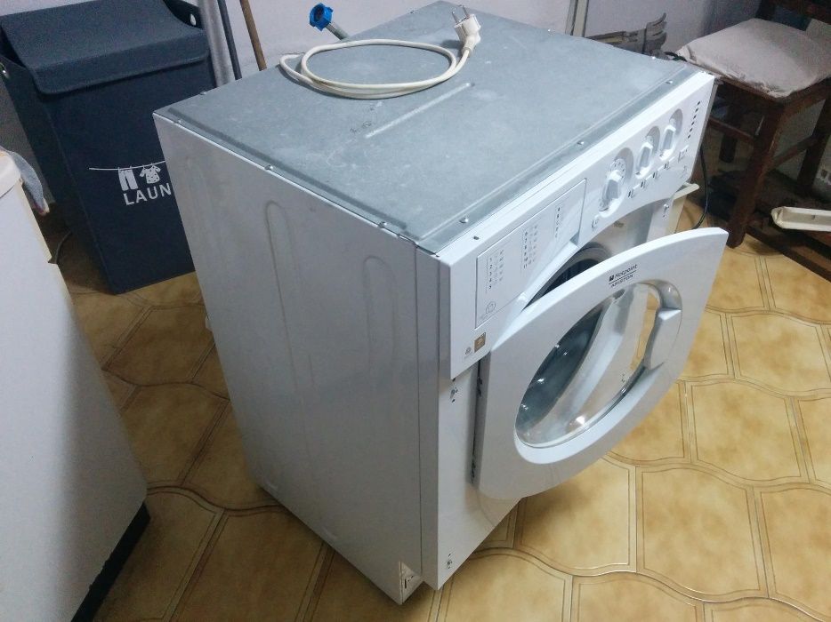 Máquina de Lavar Roupa Hotpoint Ariston AWM108 (Peças)