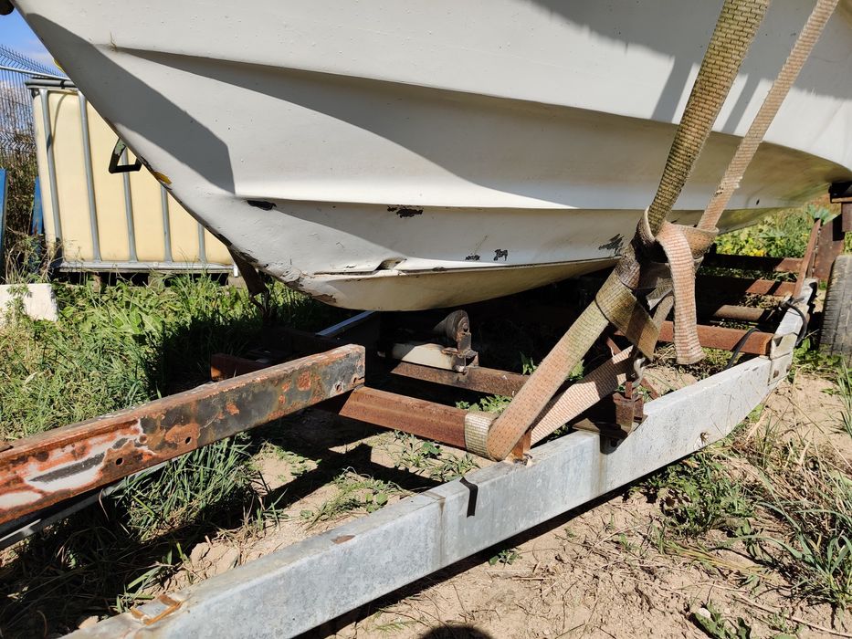 Łódź motorowa baza projekt